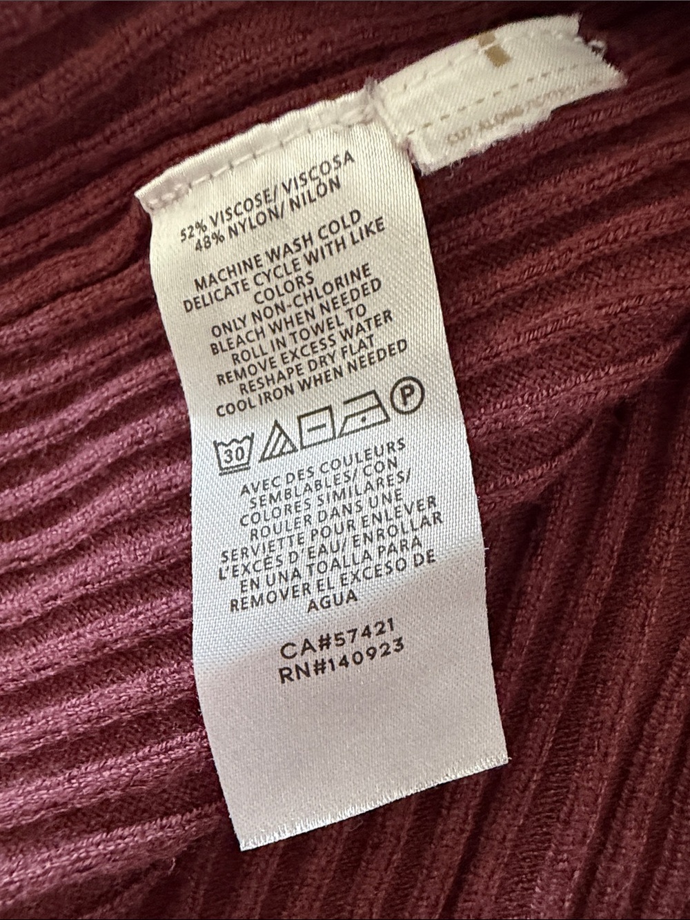 Ann Taylor Petite Ribbed Sleeveless Mock Neck Tank - Black & Burgundy - Picture 4 of 5